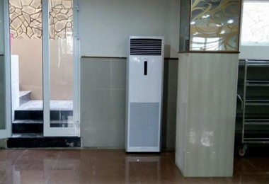 Thợ lắp máy lạnh tủ đứng ở Long Thành